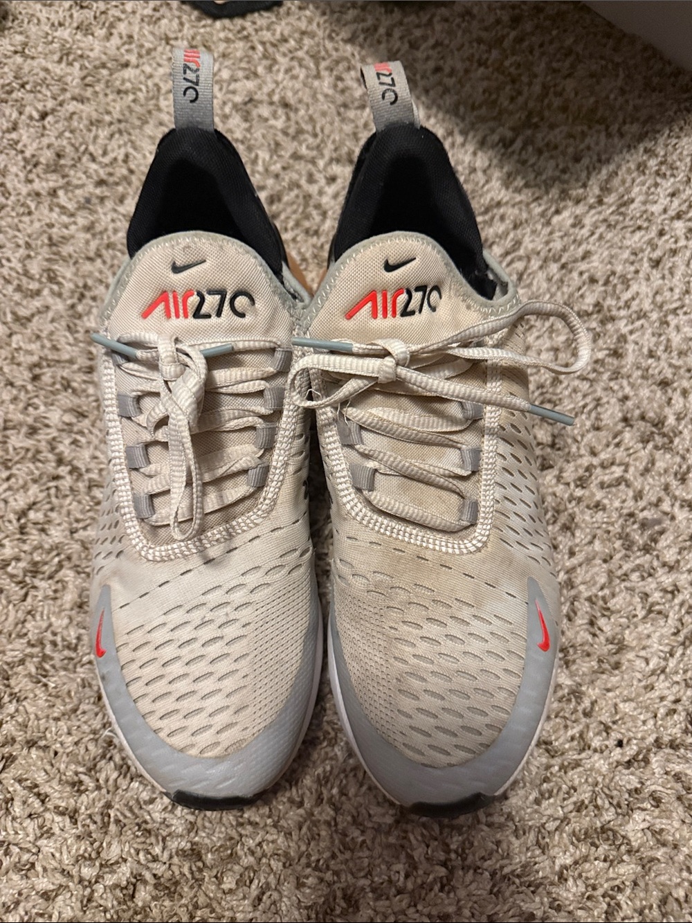 Nike Air Max 270 in Cream, Coral and Black